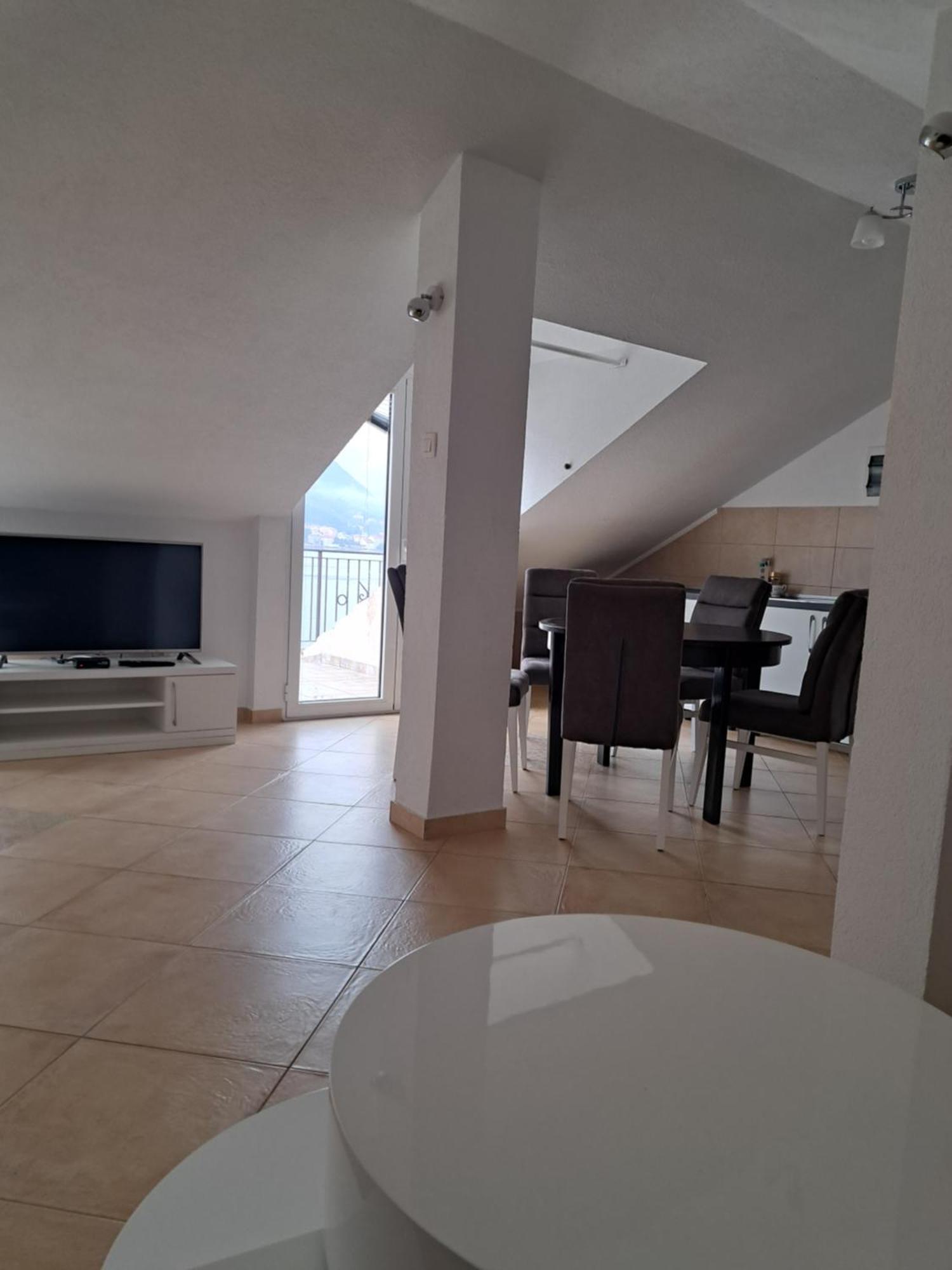 Apartments Pejanovic Kotor Luaran gambar
